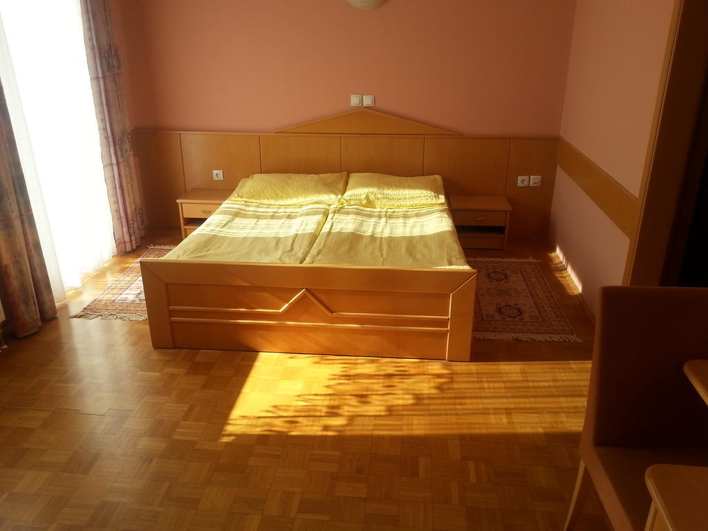 Penzion Zeleni Kakadu Marburgo Esterno foto