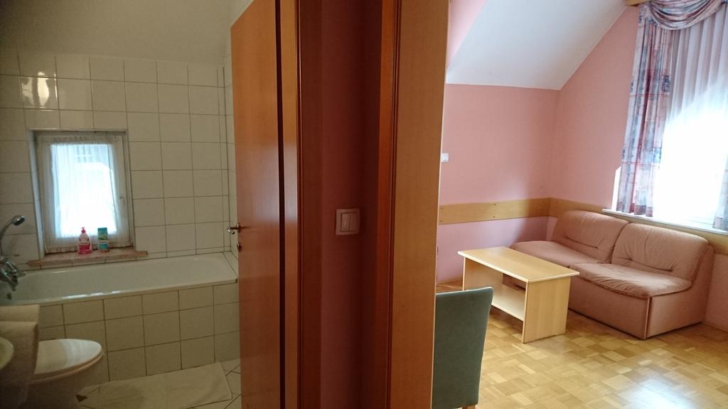 Penzion Zeleni Kakadu Marburgo Esterno foto